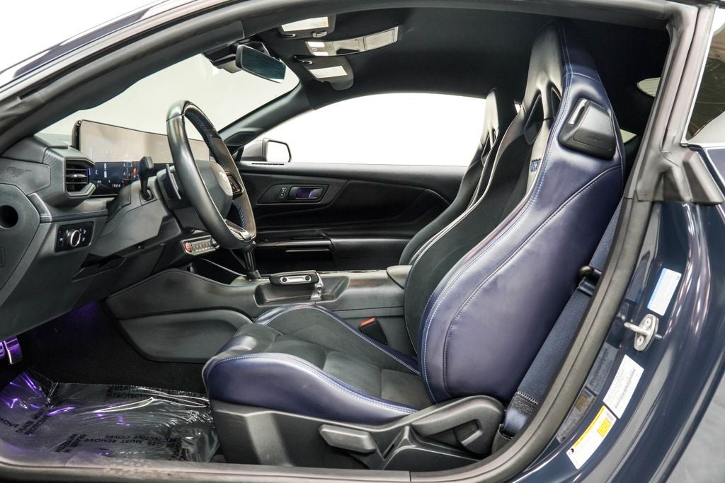 2025 Ford Mustang Dark Horse