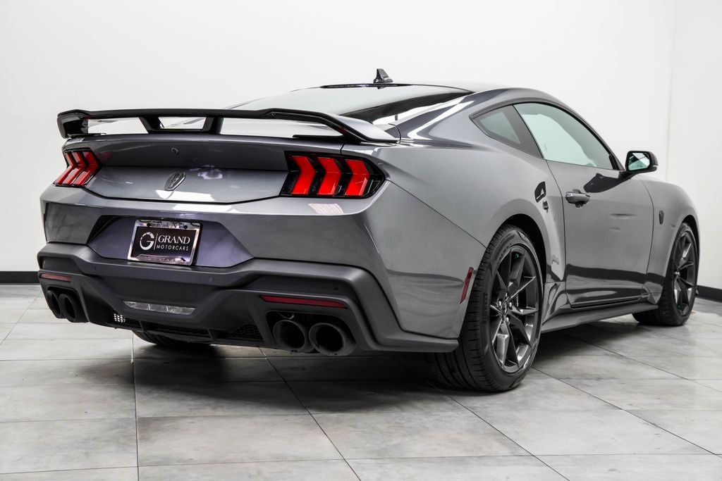 2025 Ford Mustang Dark Horse