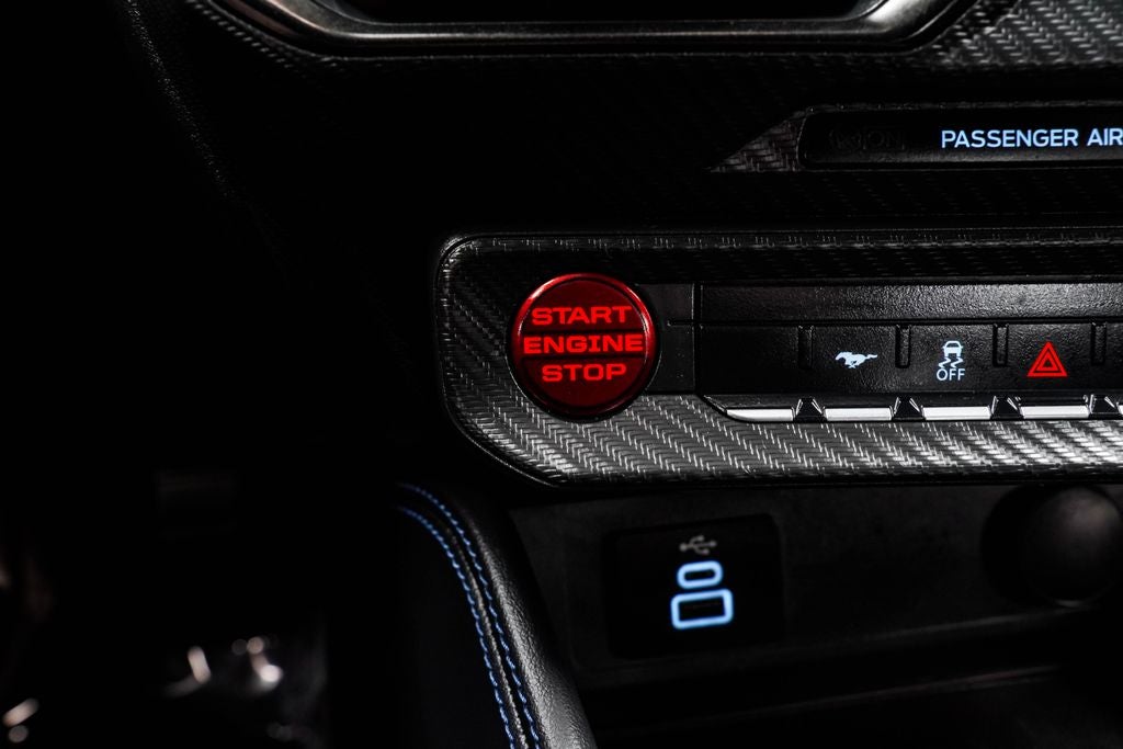 2025 Ford Mustang Dark Horse