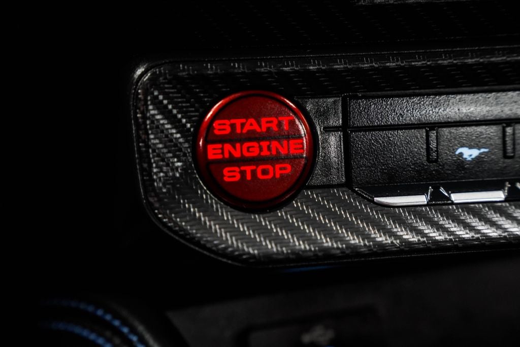 2025 Ford Mustang Dark Horse