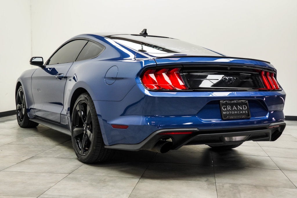 2022 Ford Mustang EcoBoost Premium