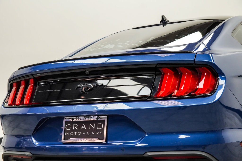 2022 Ford Mustang EcoBoost Premium