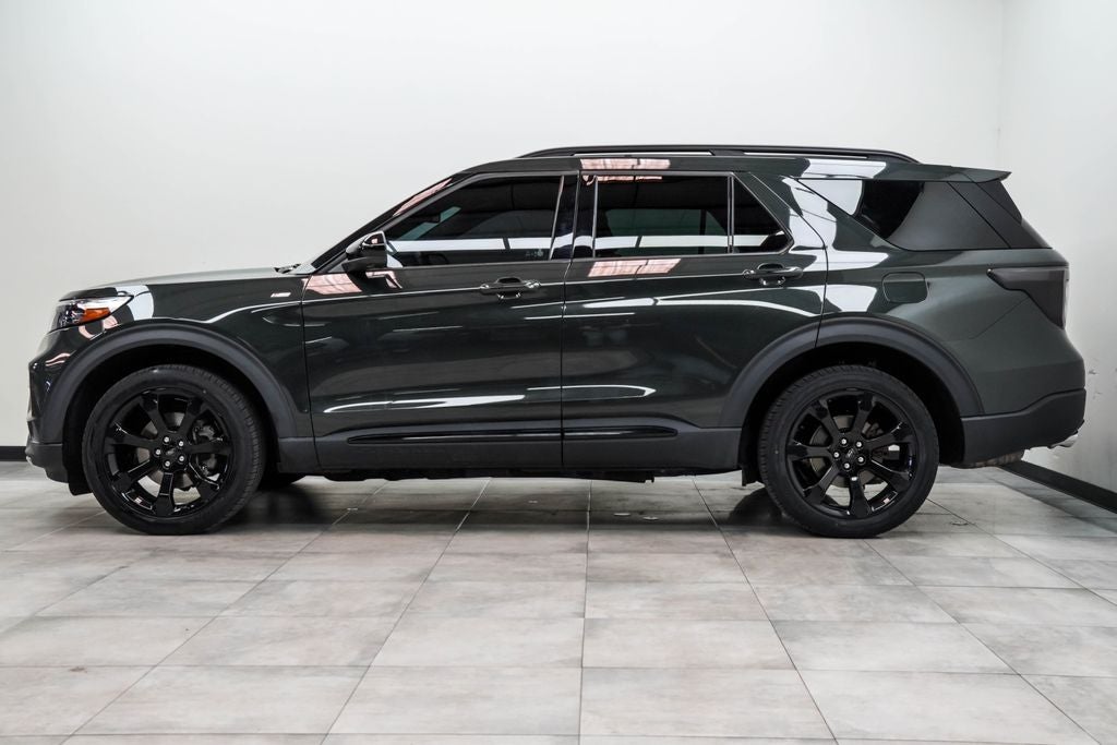 2023 Ford Explorer ST-Line