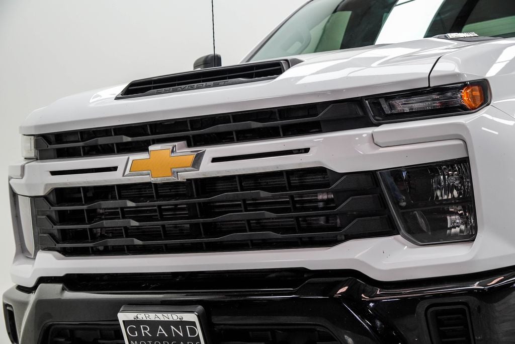 2024 Chevrolet Silverado 2500HD Custom