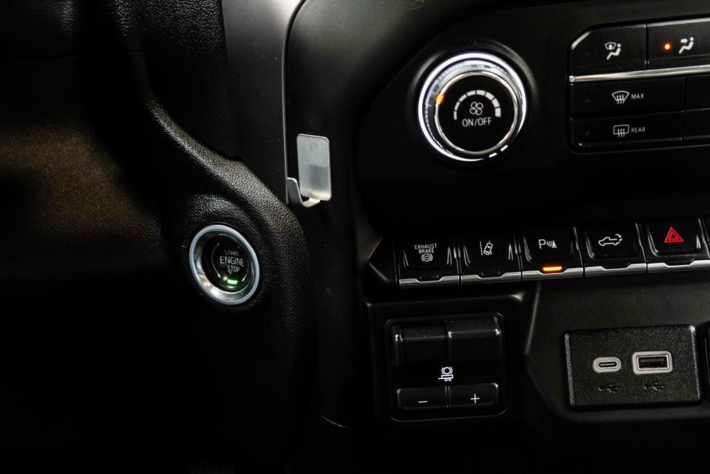 2024 Chevrolet Silverado 2500HD Custom