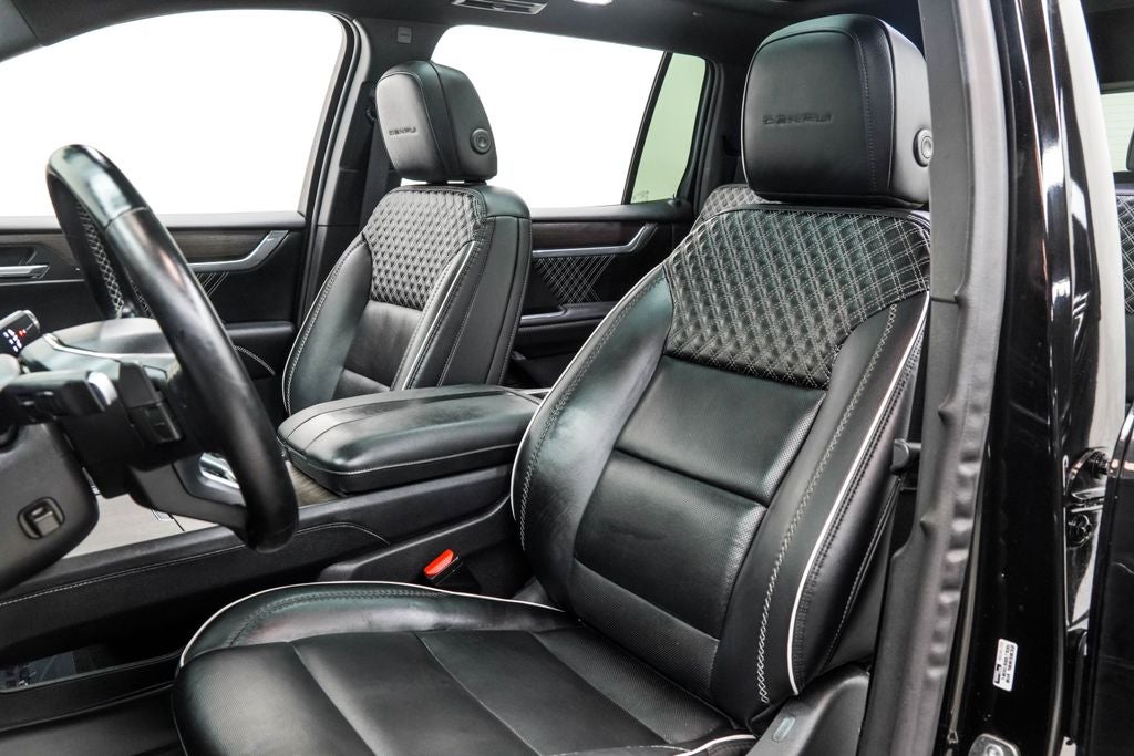 2024 GMC Acadia Denali