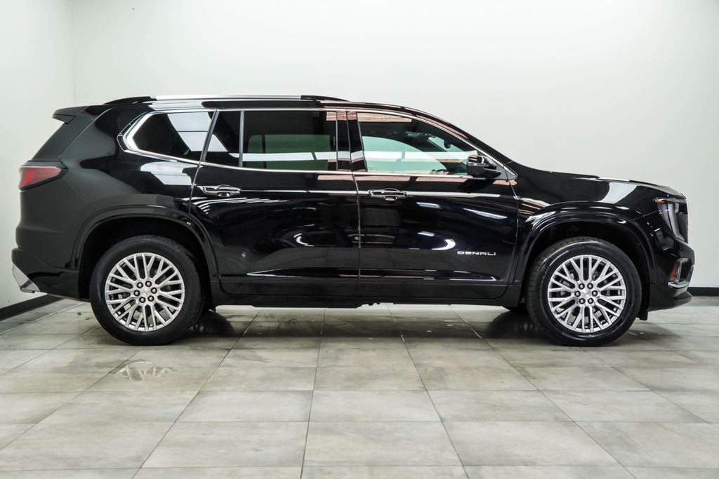 2024 GMC Acadia Denali