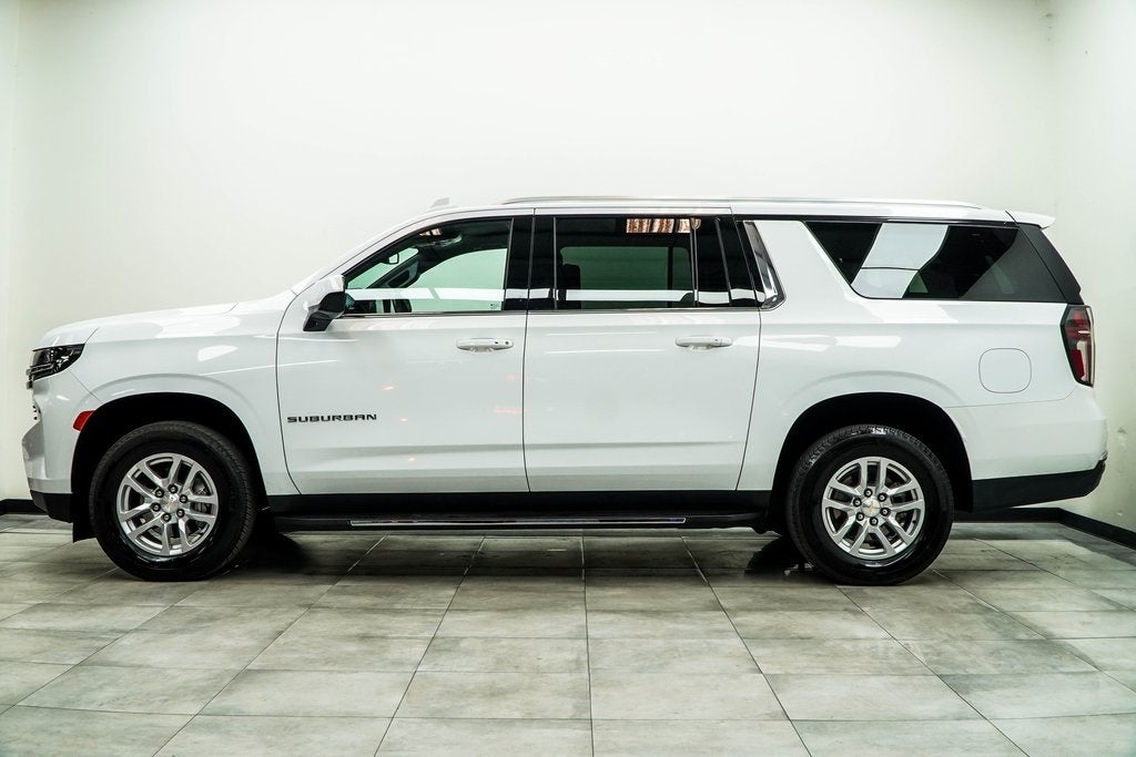 2024 Chevrolet Suburban LT