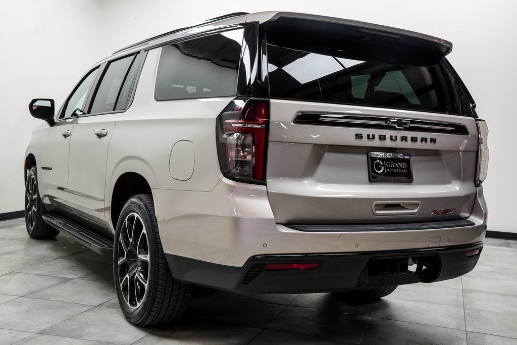 2024 Chevrolet Suburban RST