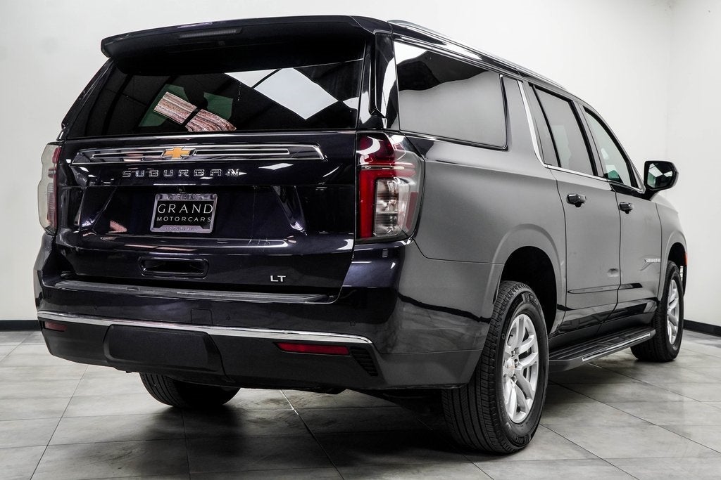 2024 Chevrolet Suburban LT
