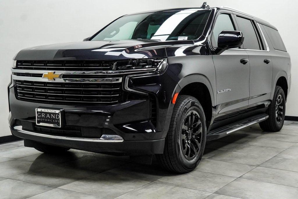 2024 Chevrolet Suburban LT