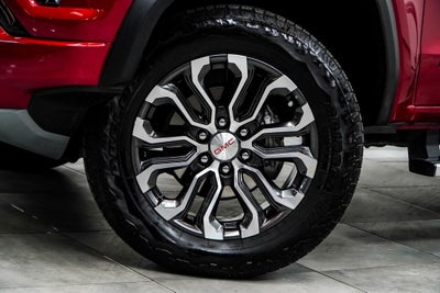 2024 GMC Canyon Denali