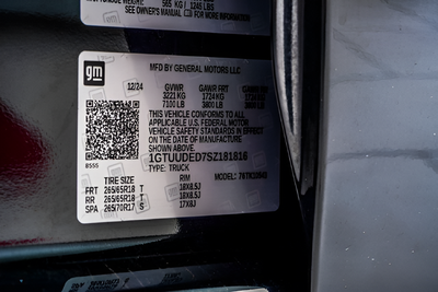2025 GMC Sierra 1500 SLT