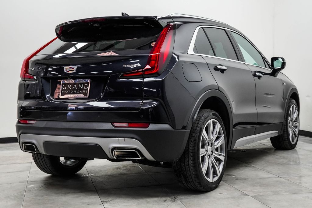 2023 Cadillac XT4 Premium Luxury