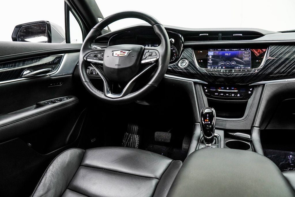 2025 Cadillac XT6 Premium Luxury