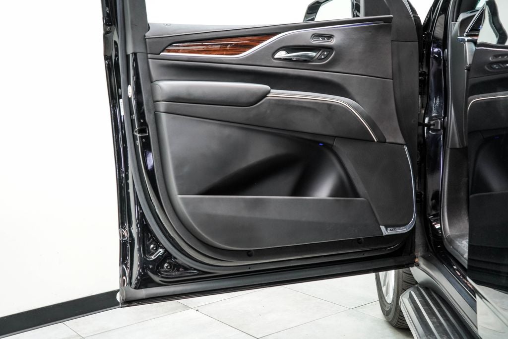 2021 Cadillac Escalade Luxury