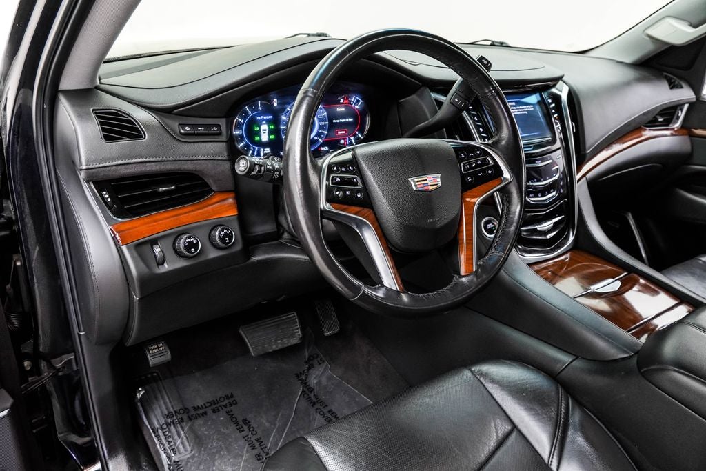 2020 Cadillac Escalade Luxury