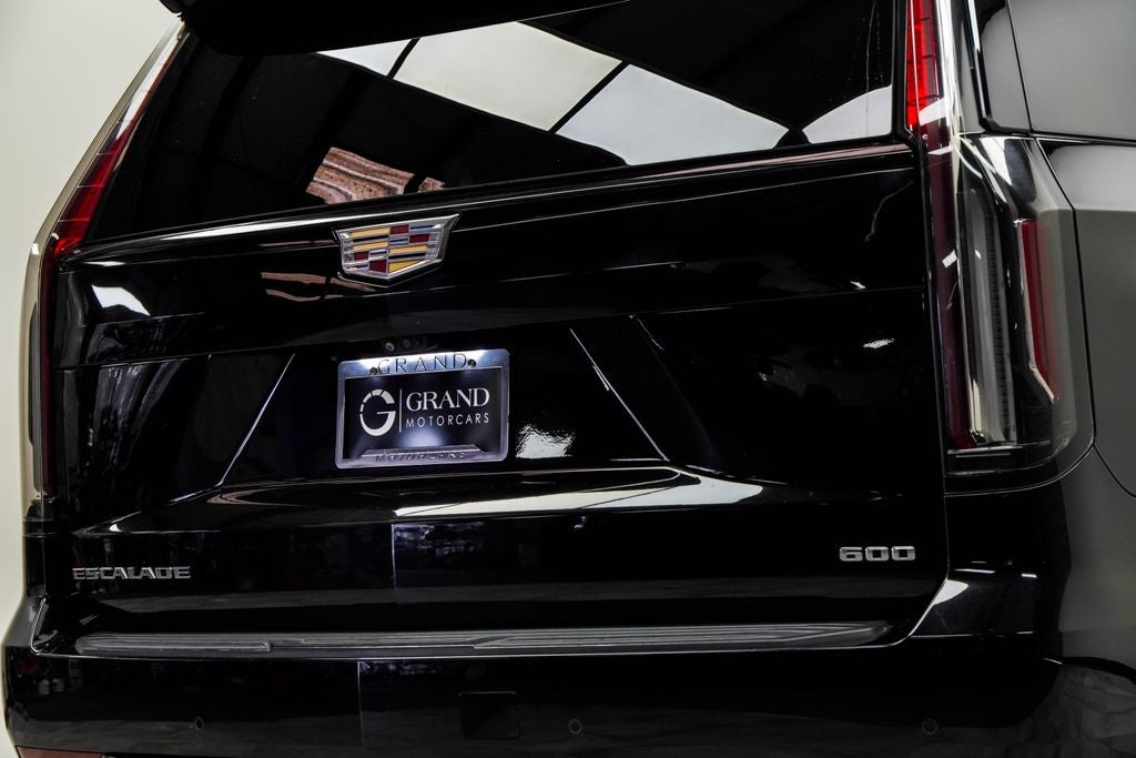2022 Cadillac Escalade Sport