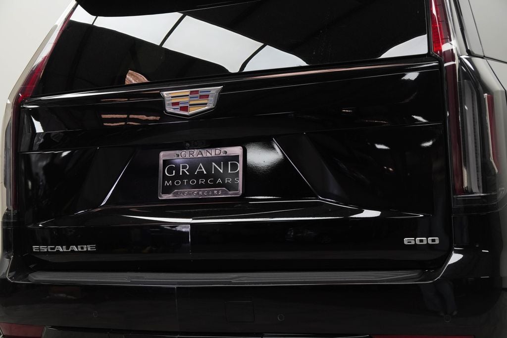 2023 Cadillac Escalade Sport