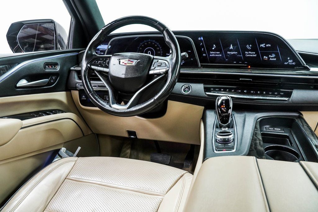 2023 Cadillac Escalade ESV Premium