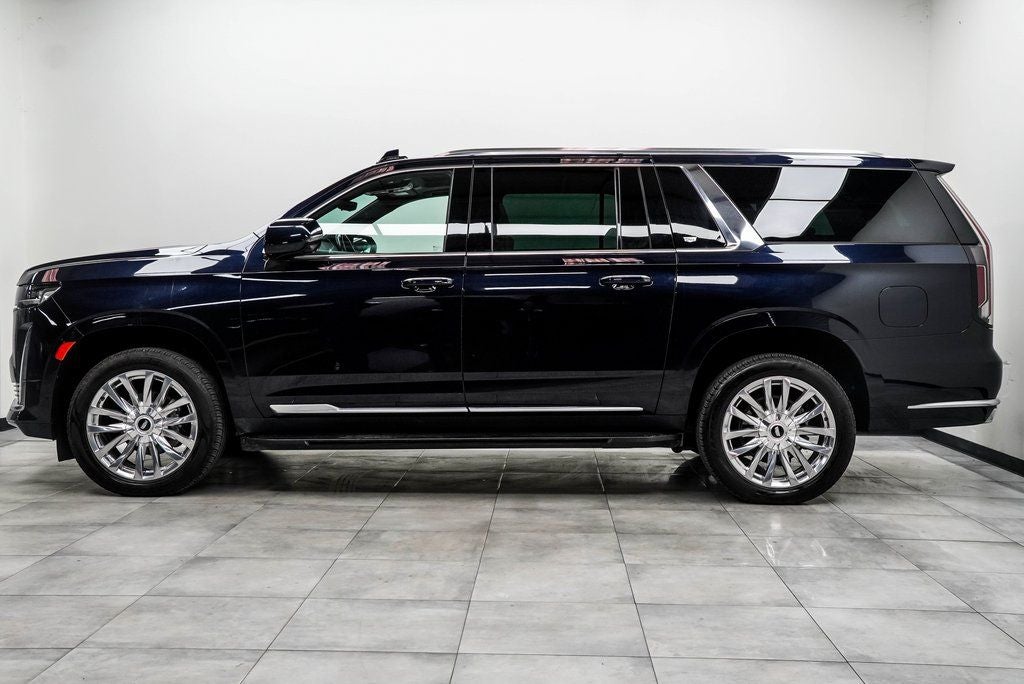 2023 Cadillac Escalade ESV Premium