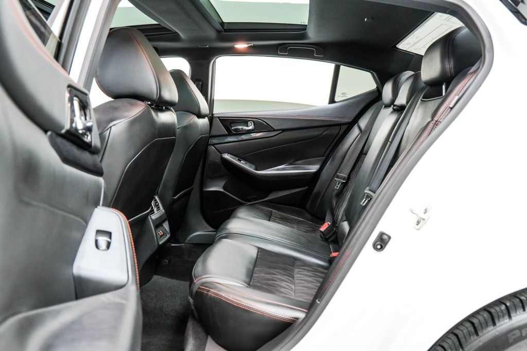 2023 Nissan Maxima SR