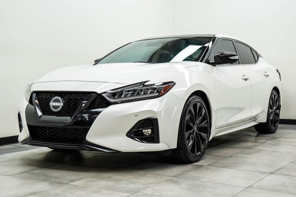 2023 Nissan Maxima SR