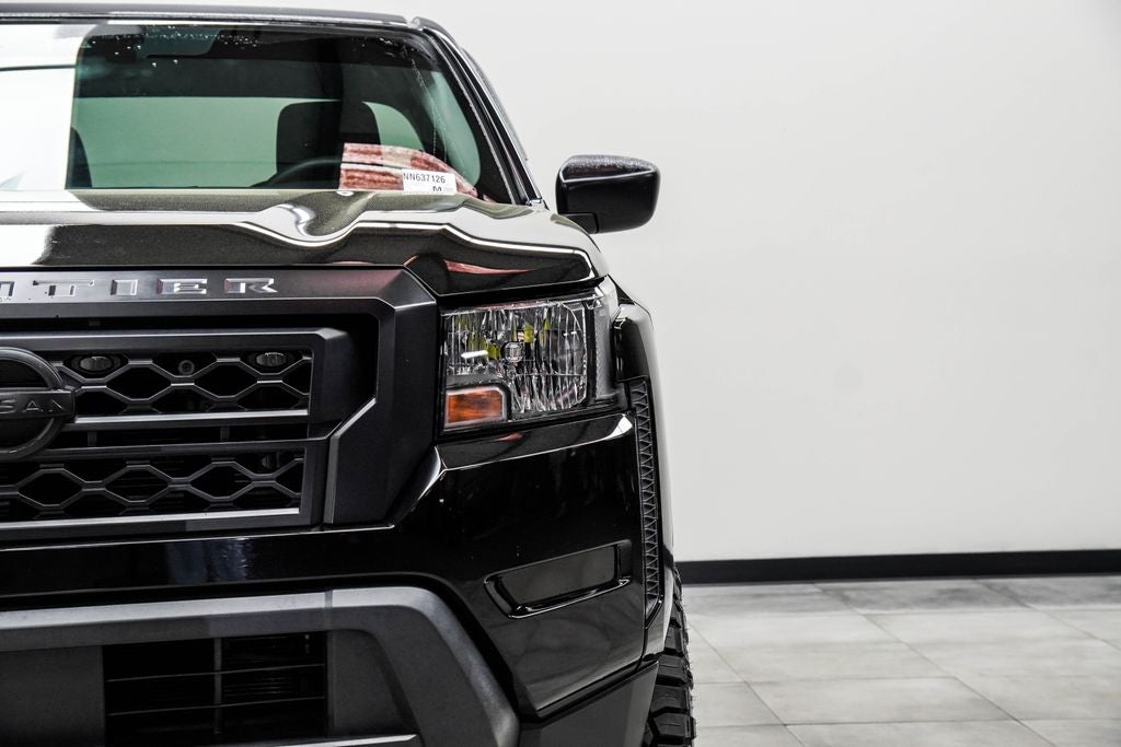 2022 Nissan Frontier S