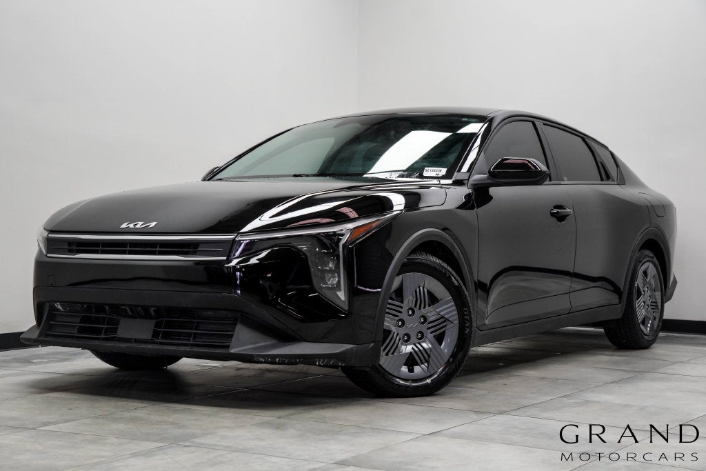 2025 Kia K4 LX