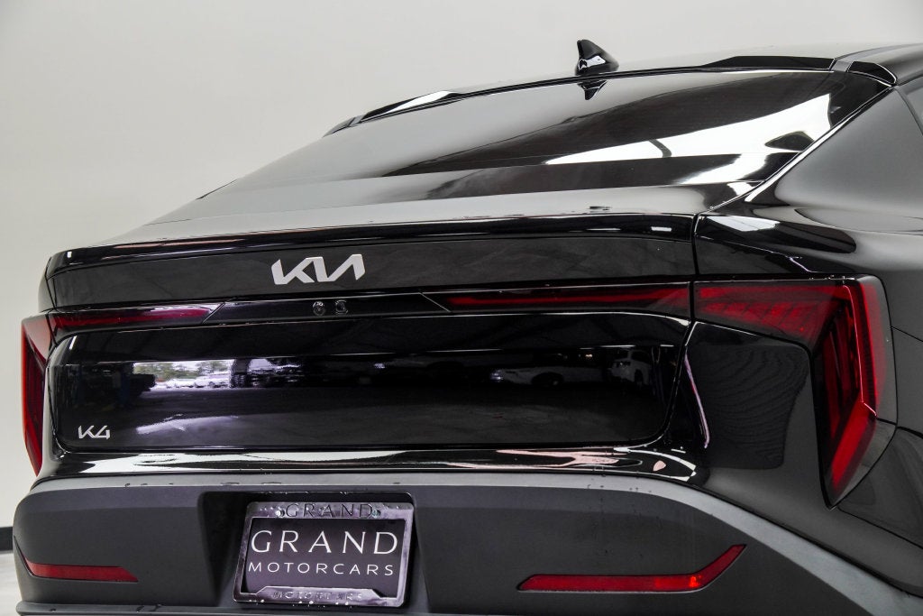 2025 Kia K4 LX