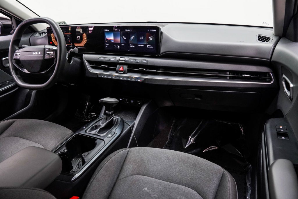 2025 Kia K4 LX