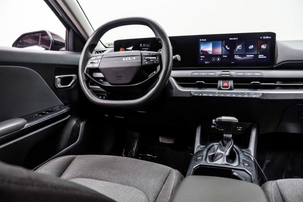 2025 Kia K4 LX