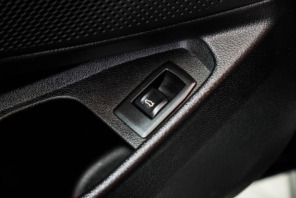 2024 BMW 3 Series 330i