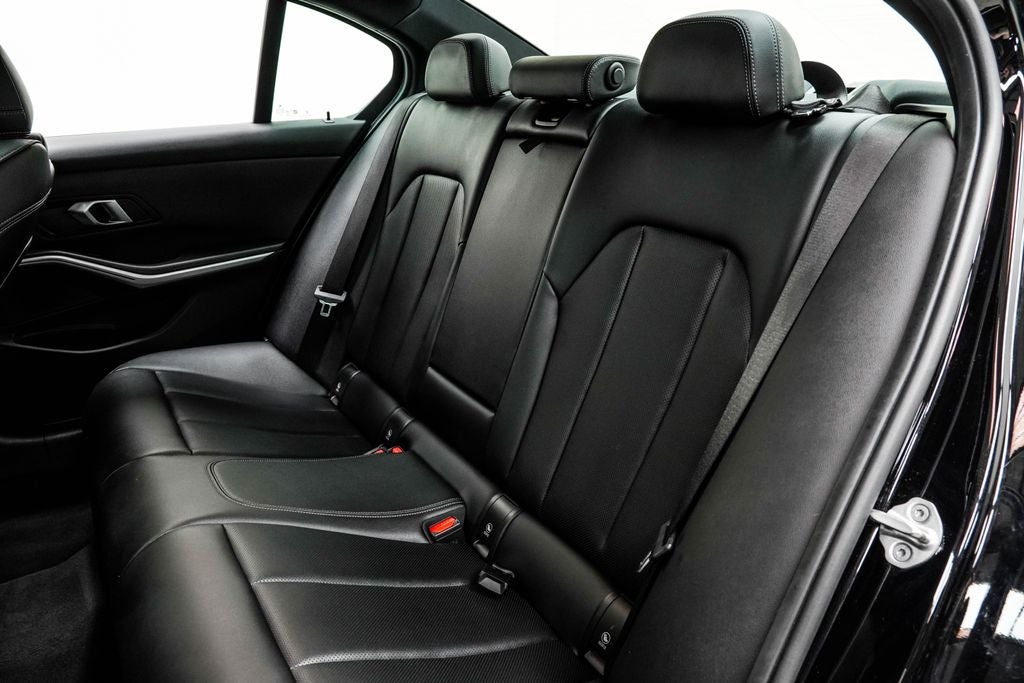 2025 BMW 3 Series 330i xDrive