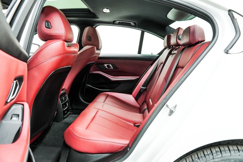 2025 BMW 3 Series 330i xDrive