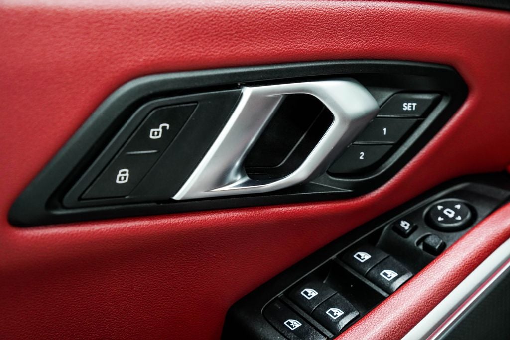 2025 BMW 3 Series 330i xDrive