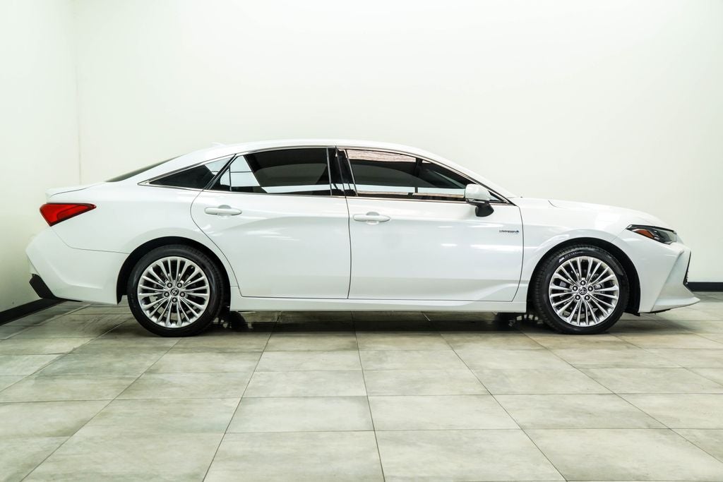 2019 Toyota Avalon Hybrid Limited