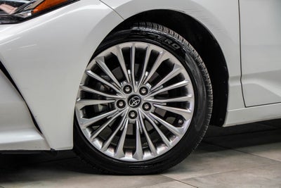 2019 Toyota Avalon Hybrid Limited