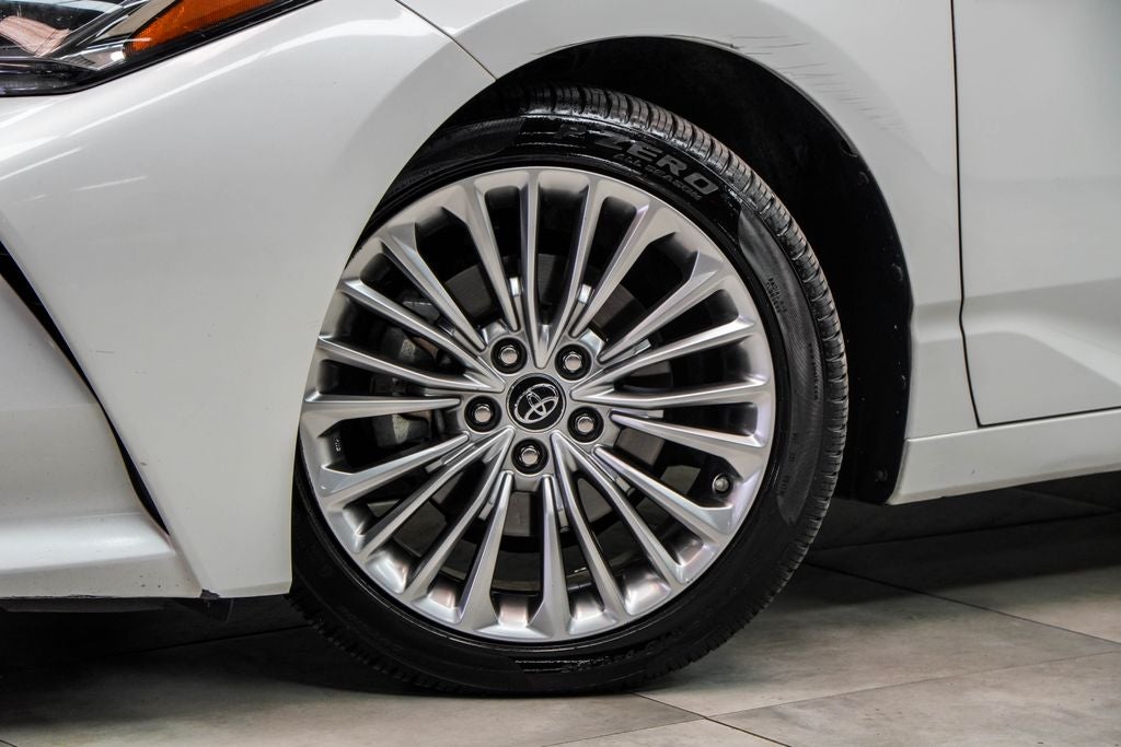 2019 Toyota Avalon Hybrid Limited