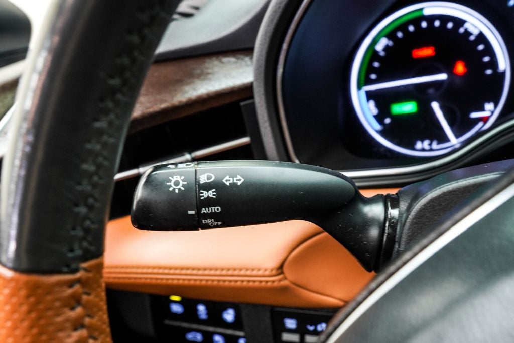 2019 Toyota Avalon Hybrid Limited