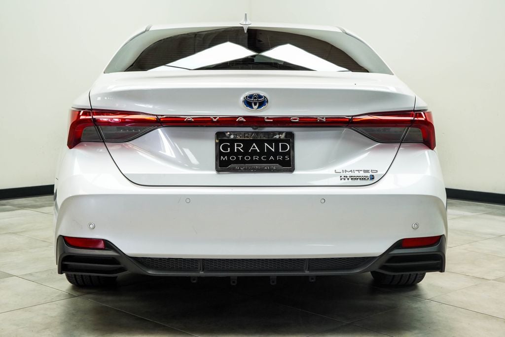2019 Toyota Avalon Hybrid Limited