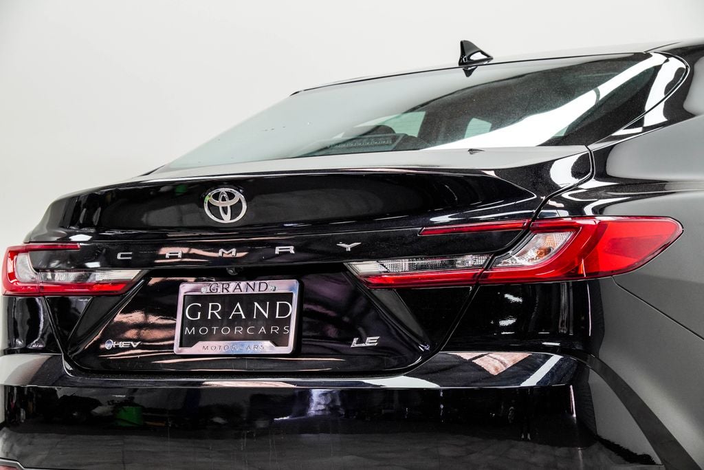 2025 Toyota Camry LE