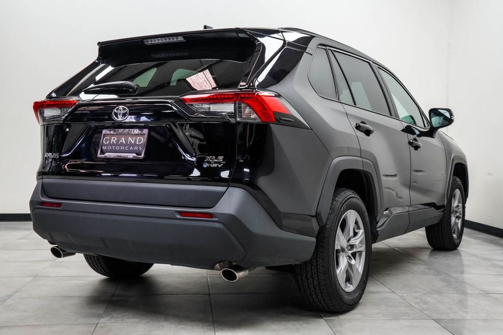 2025 Toyota RAV4 Hybrid XLE