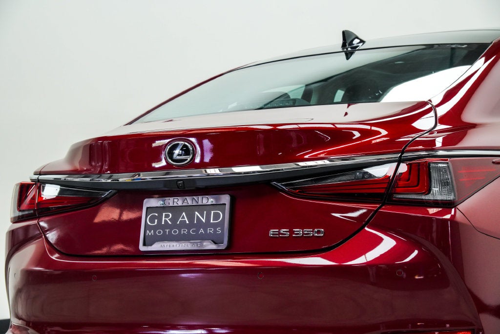 2022 Lexus ES 350