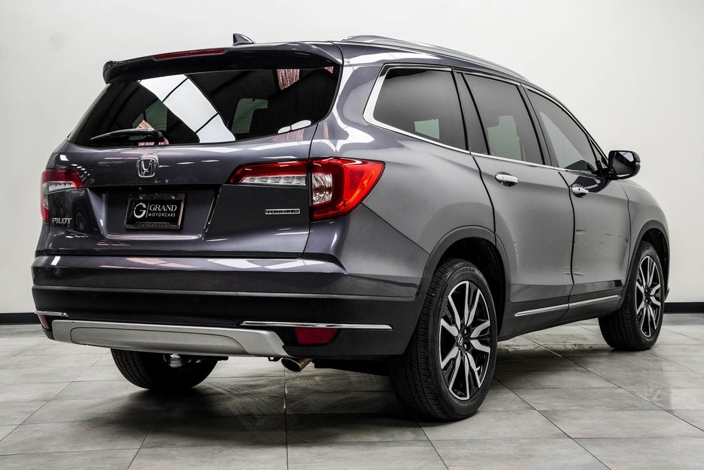 2022 Honda Pilot Touring 8 Passenger