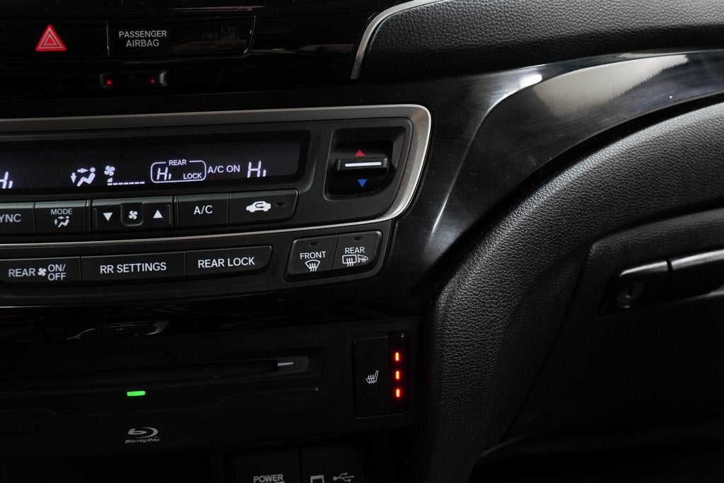 2022 Honda Pilot Touring 8 Passenger