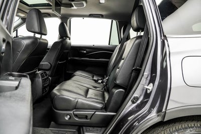 2022 Honda Pilot Touring 8 Passenger