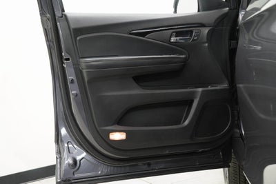 2022 Honda Pilot Touring 8 Passenger