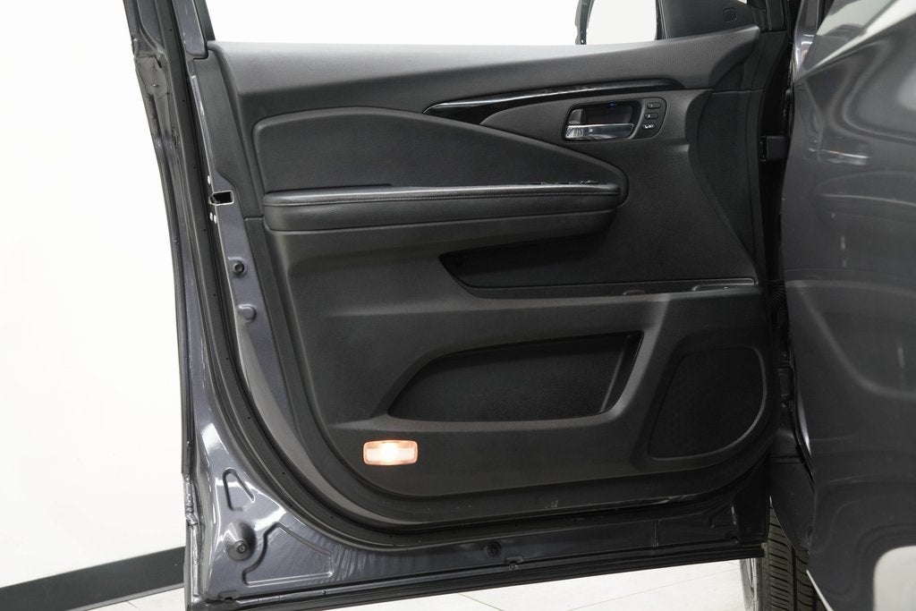 2022 Honda Pilot Touring 8 Passenger