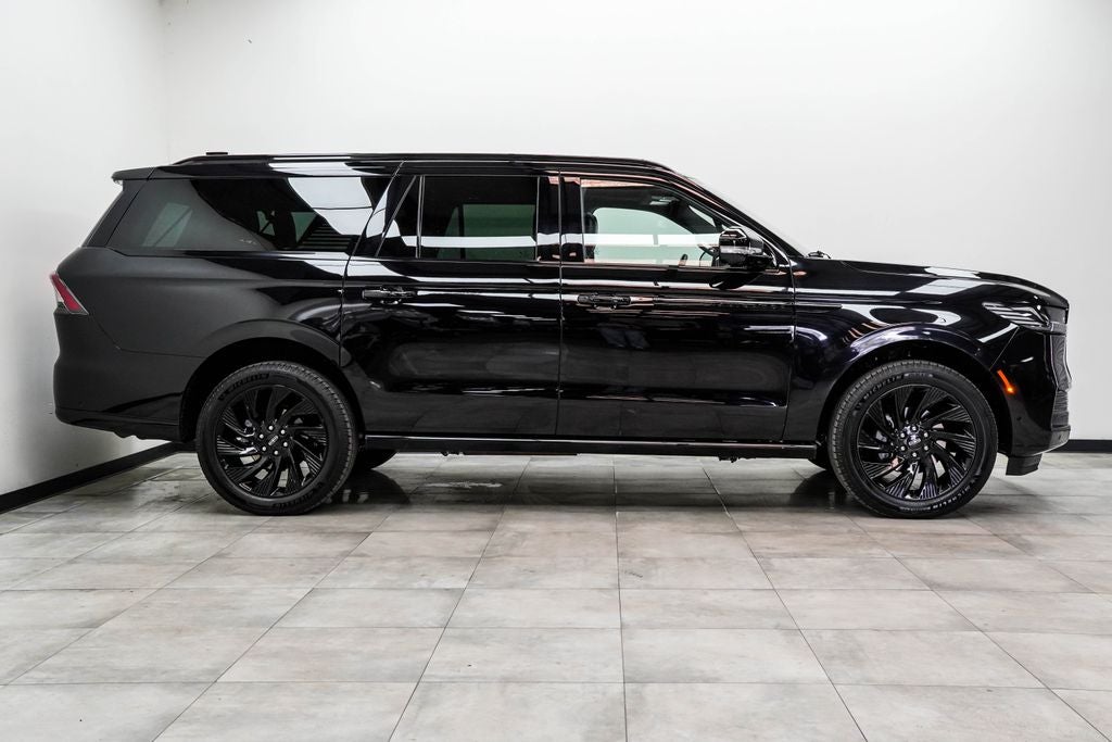 2025 Lincoln Navigator L Reserve
